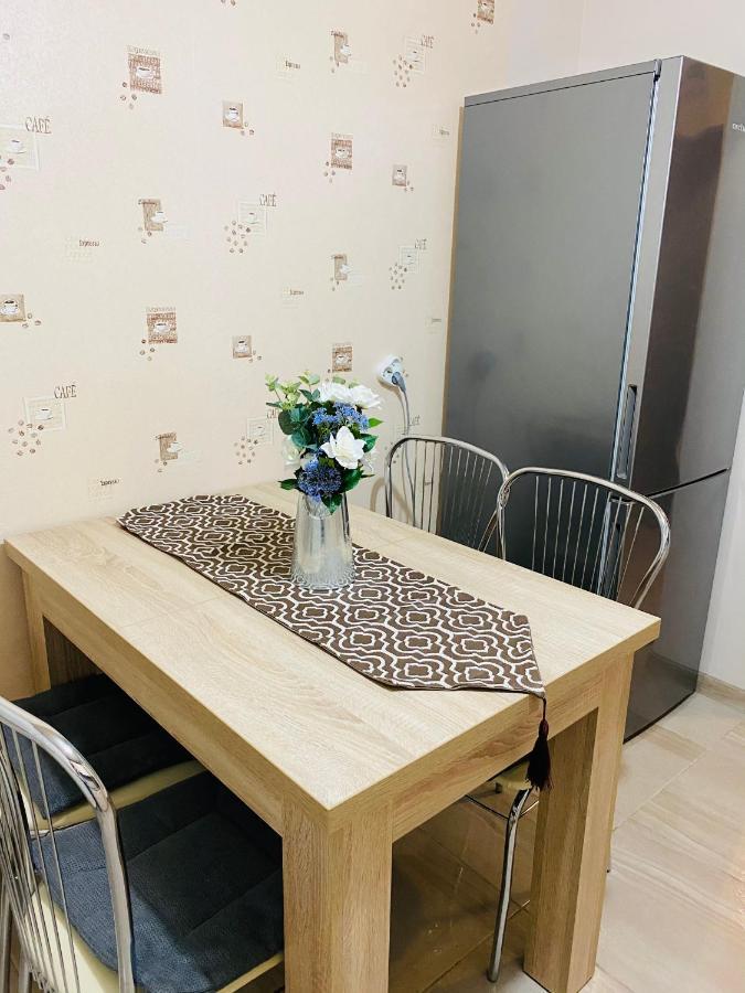 Sellada Apartament - Free Private Parking,Ac,Wi-Fi Carei Eksteriør billede