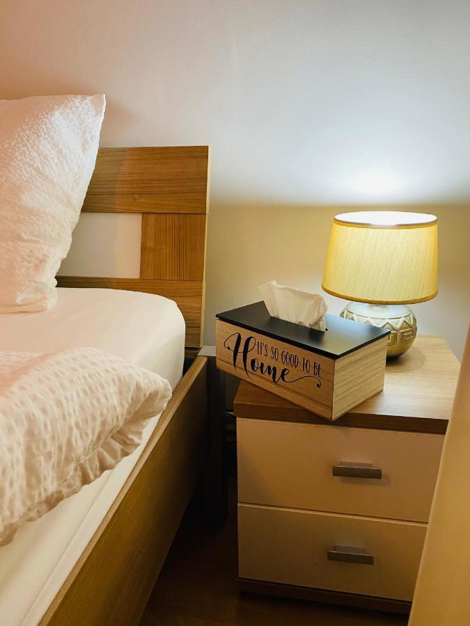 Sellada Apartament - Free Private Parking,Ac,Wi-Fi Carei Eksteriør billede